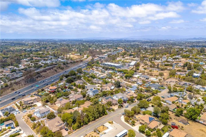 1645 S Hannalei, Vista, California 92083