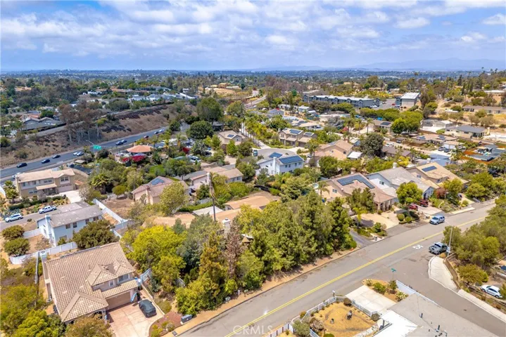 1645 S Hannalei, Vista, California 92083