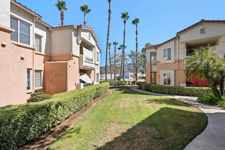 11454 Via Rancho San Diego 208, El Cajon, California 92019