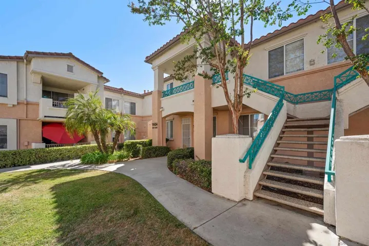 11454 Via Rancho San Diego 208, El Cajon, California 92019