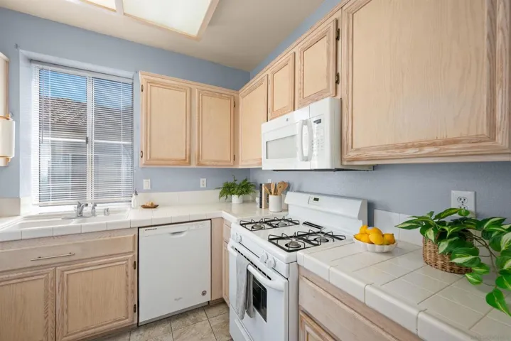 11454 Via Rancho San Diego 208, El Cajon, California 92019