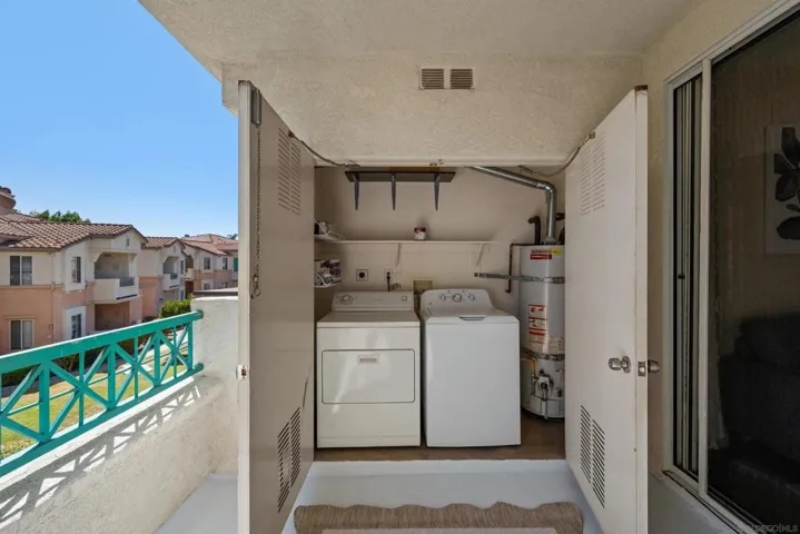 11454 Via Rancho San Diego 208, El Cajon, California 92019