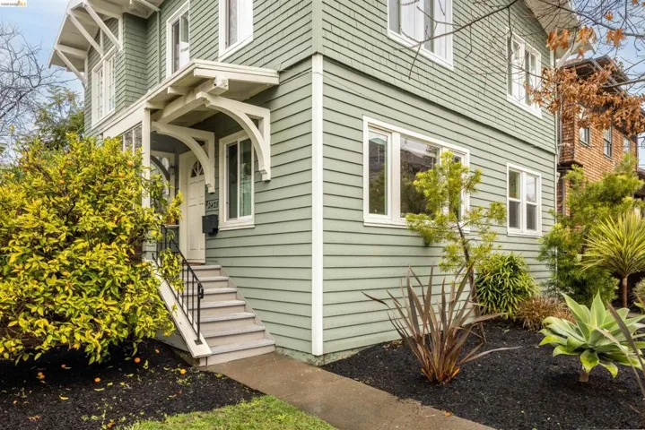 2935 Florence, Berkeley, California 94705