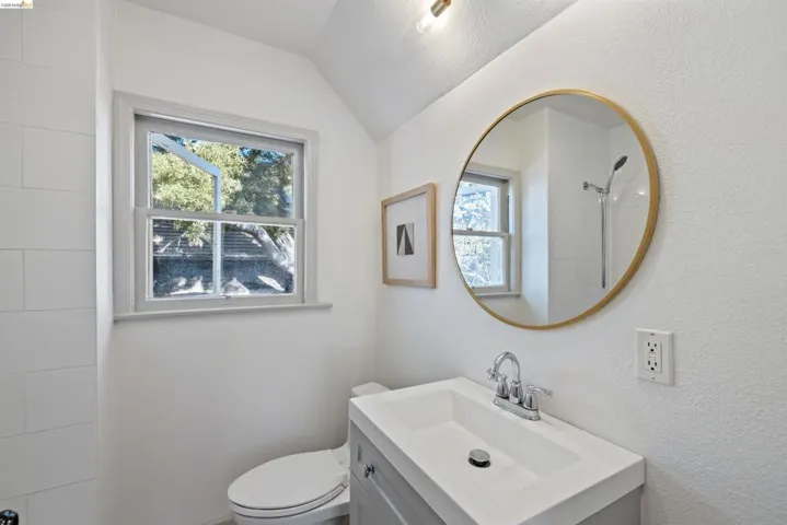 2935 Florence, Berkeley, California 94705