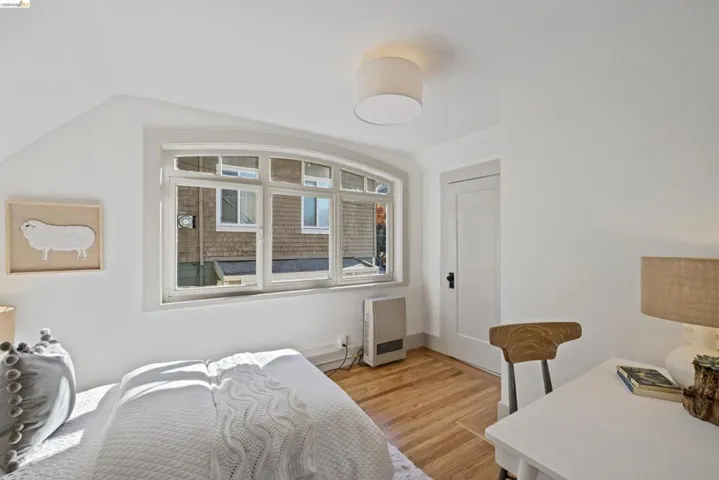 2935 Florence, Berkeley, California 94705