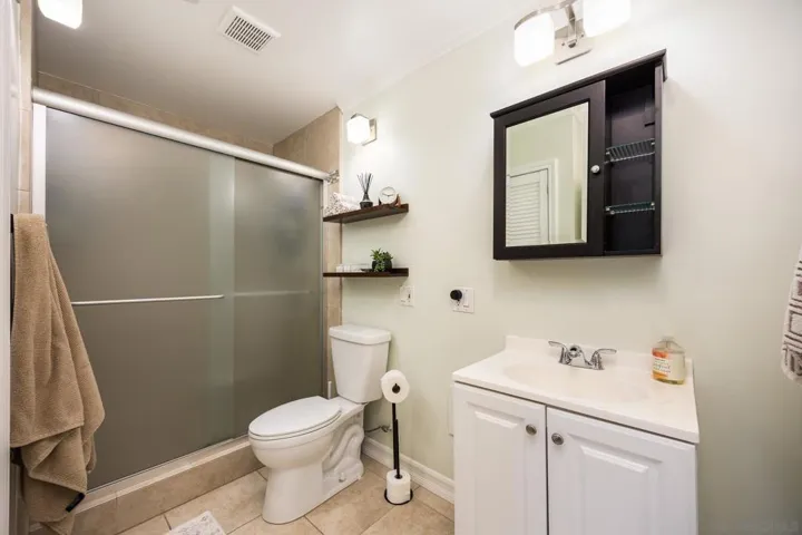 832 Kalpati Cir E, Carlsbad, California 92008