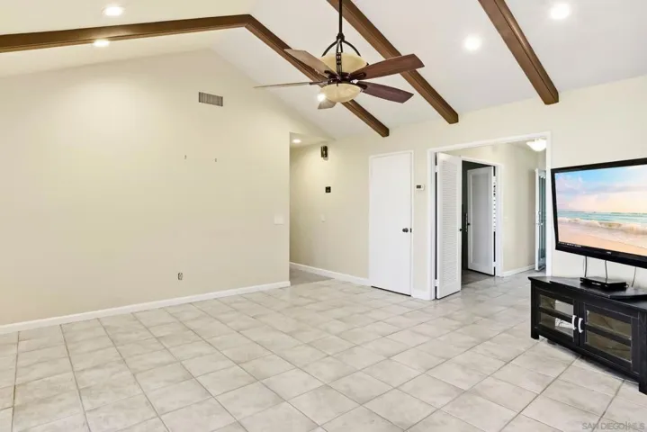 6260 Camino Rico, San Diego, California 92120