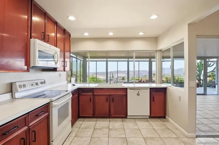 6260 Camino Rico, San Diego, California 92120