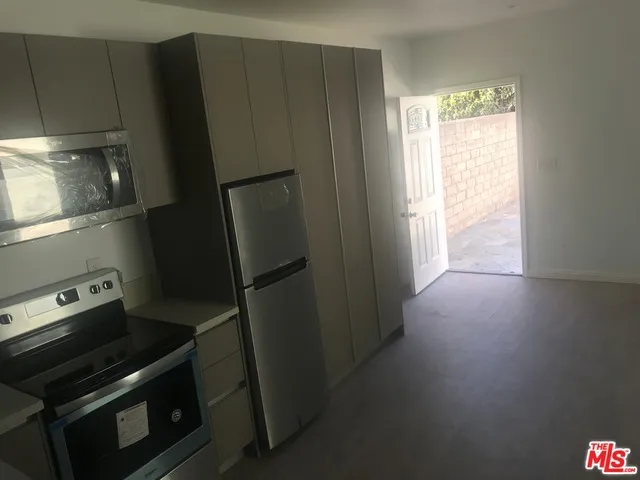 1930 S Bentley Avenue, Los Angeles, California 90025