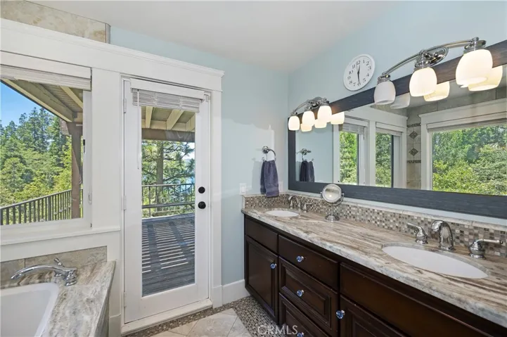 28714 Palisades, Lake Arrowhead, California 92352