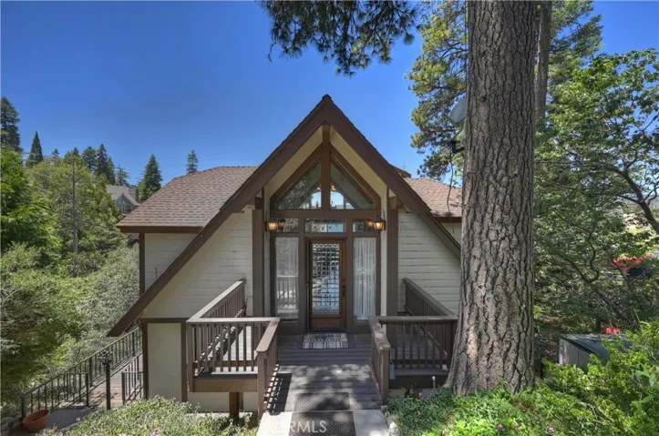 28714 Palisades, Lake Arrowhead, California 92352