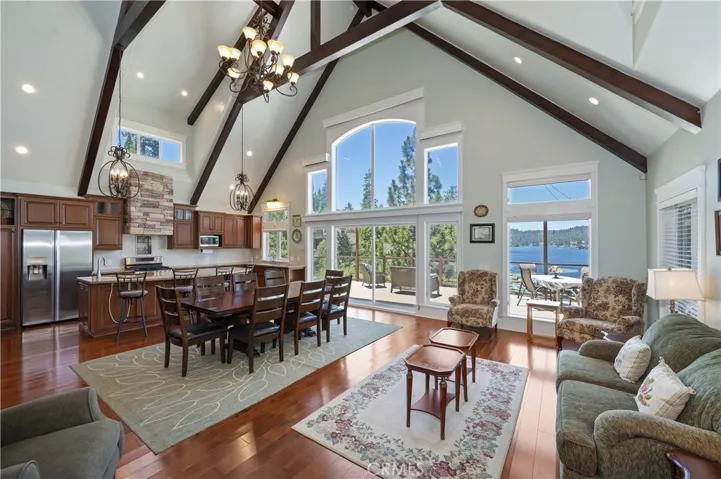 28714 Palisades, Lake Arrowhead, California 92352