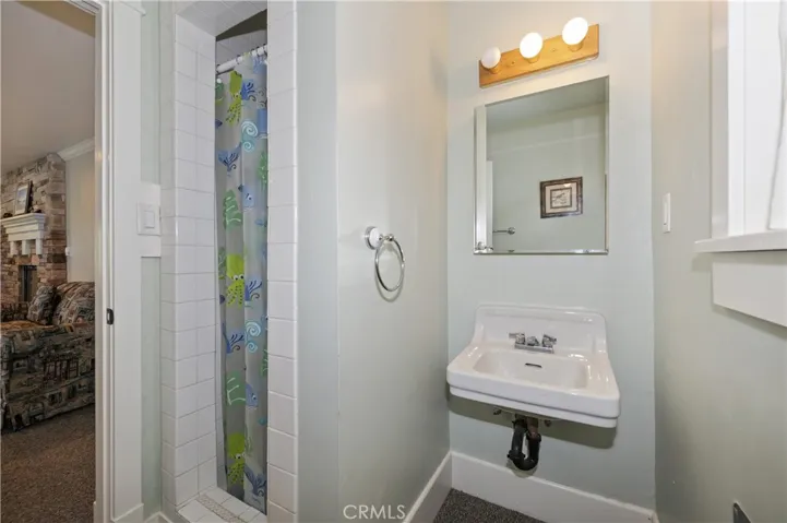 28714 Palisades, Lake Arrowhead, California 92352