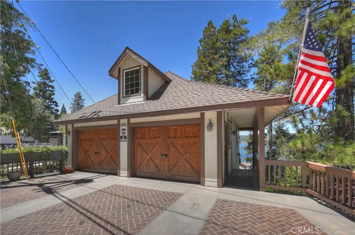 28714 Palisades, Lake Arrowhead, California 92352