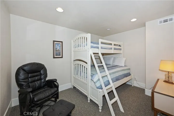 28714 Palisades, Lake Arrowhead, California 92352
