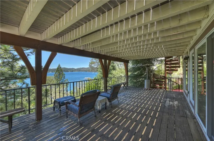 28714 Palisades, Lake Arrowhead, California 92352