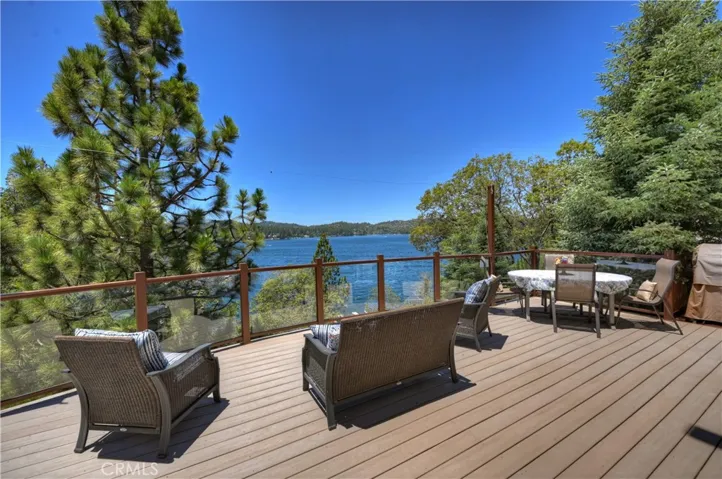 28714 Palisades, Lake Arrowhead, California 92352