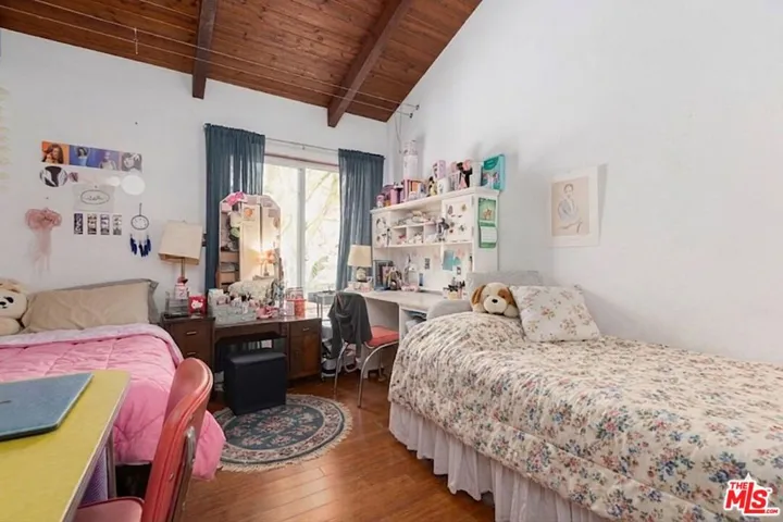 1458 Sutherland Street, Los Angeles, California 90026