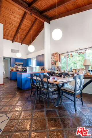 1458 Sutherland Street, Los Angeles, California 90026