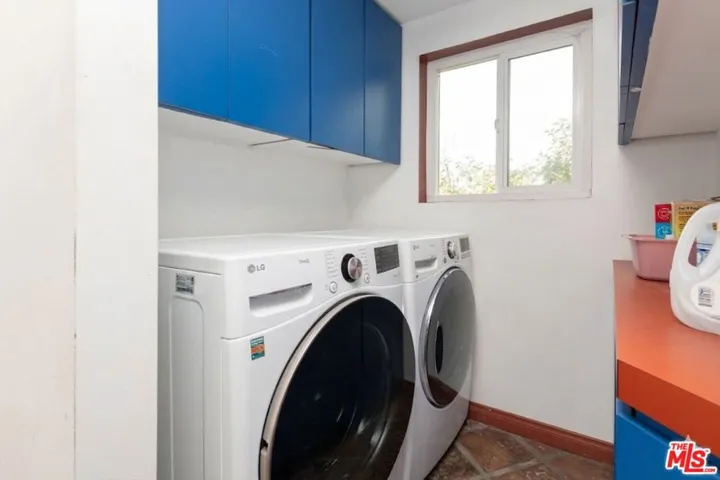 1458 Sutherland Street, Los Angeles, California 90026