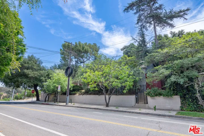 1458 Sutherland Street, Los Angeles, California 90026
