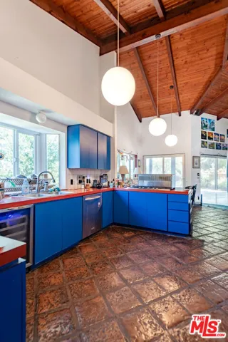 1458 Sutherland Street, Los Angeles, California 90026