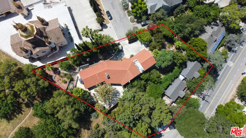 1458 Sutherland Street, Los Angeles, California 90026
