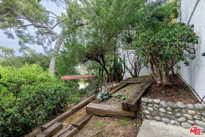 1458 Sutherland Street, Los Angeles, California 90026