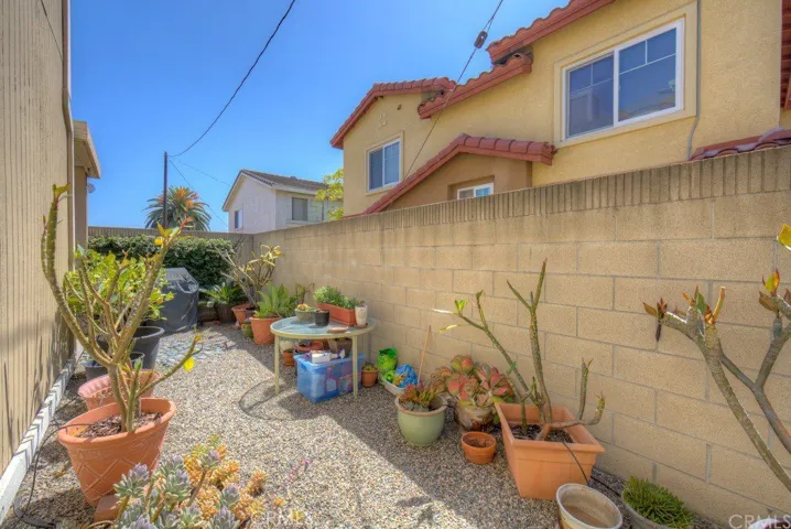 5568 Orange, Cypress, California 90630