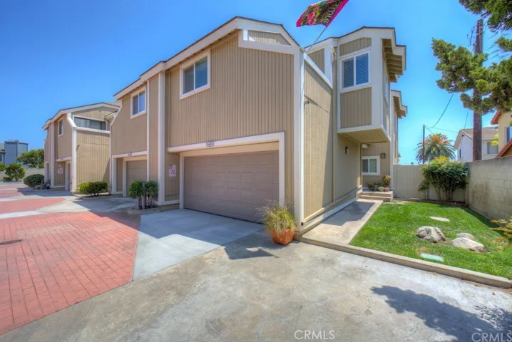 5568 Orange, Cypress, California 90630