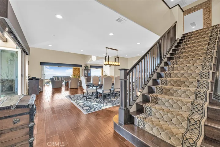 To the loft and the private level above