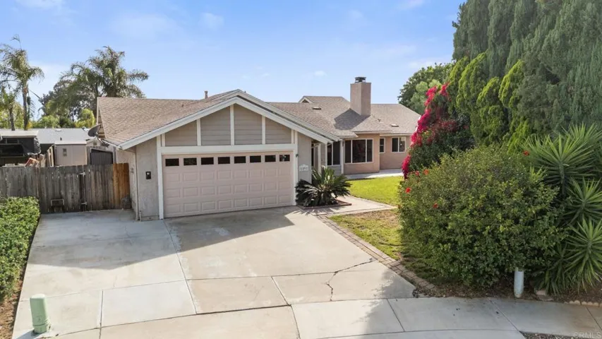 1091 Nightingale Place, Escondido, California 92027
