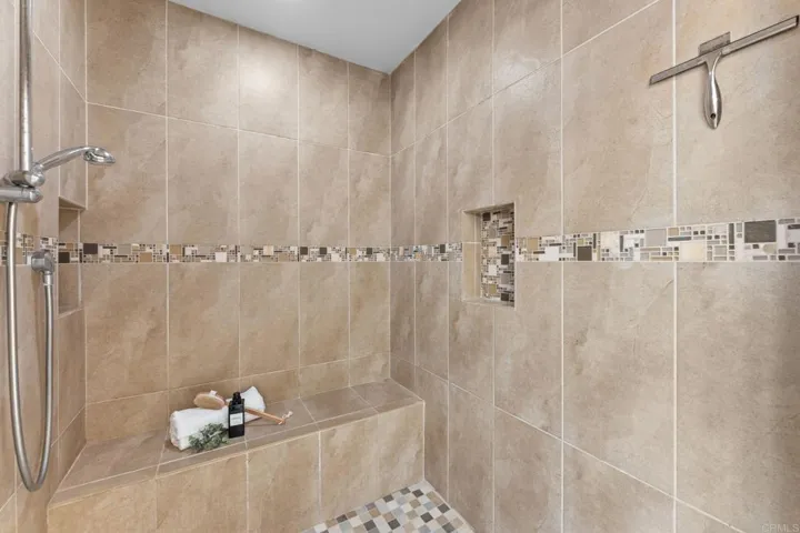 1091 Nightingale Place, Escondido, California 92027