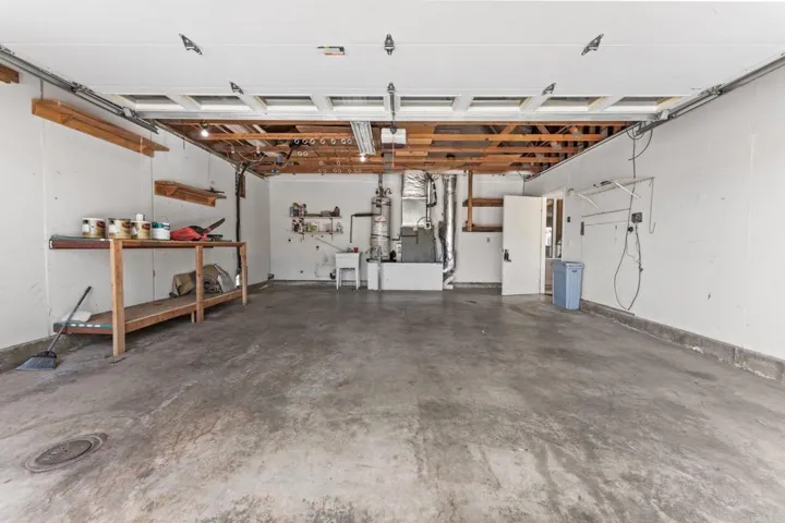 1091 Nightingale Place, Escondido, California 92027