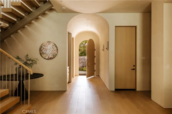 16933 Bosque Drive, Encino, California 91436
