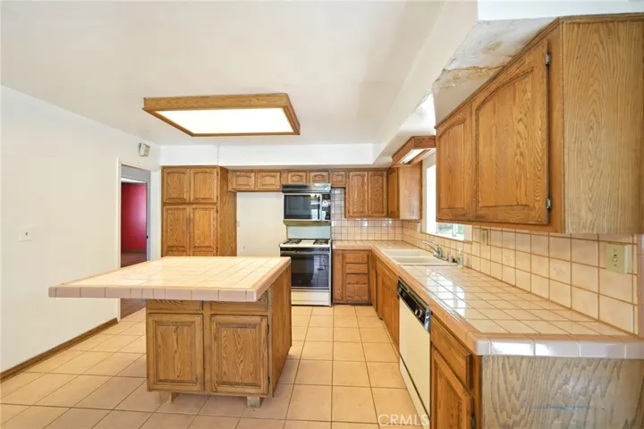 19913 E Rambling, Covina, California 91724