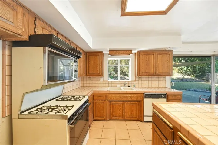 19913 E Rambling, Covina, California 91724