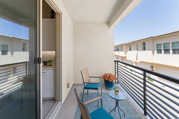 16750 Coyote Bush Drive 94, San Diego, California 92127