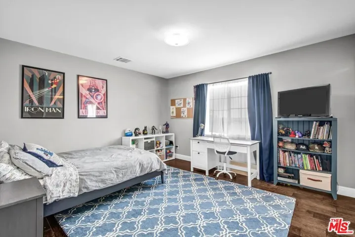 12233 Malone Street, Los Angeles, California 90066