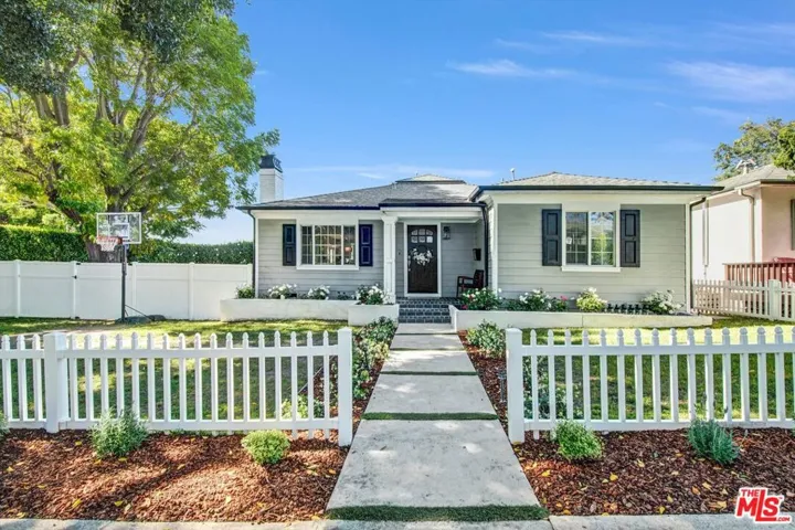 12233 Malone Street, Los Angeles, California 90066