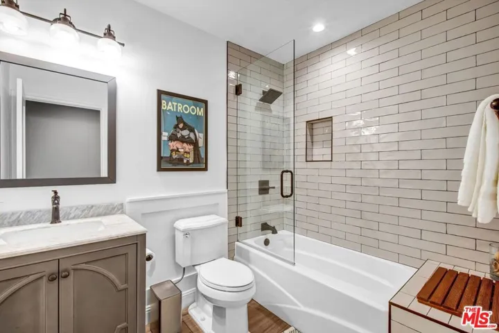 12233 Malone Street, Los Angeles, California 90066