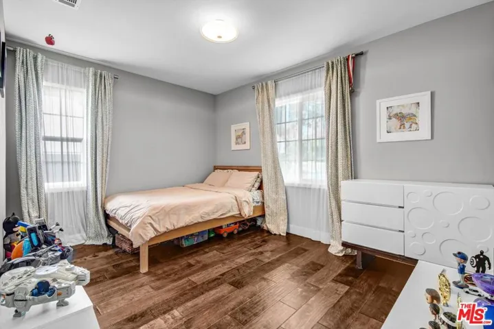 12233 Malone Street, Los Angeles, California 90066
