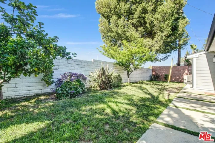 12233 Malone Street, Los Angeles, California 90066