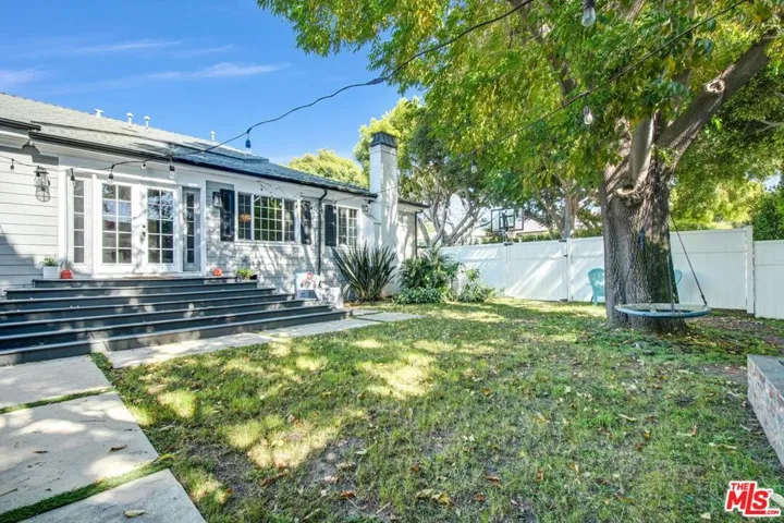 12233 Malone Street, Los Angeles, California 90066