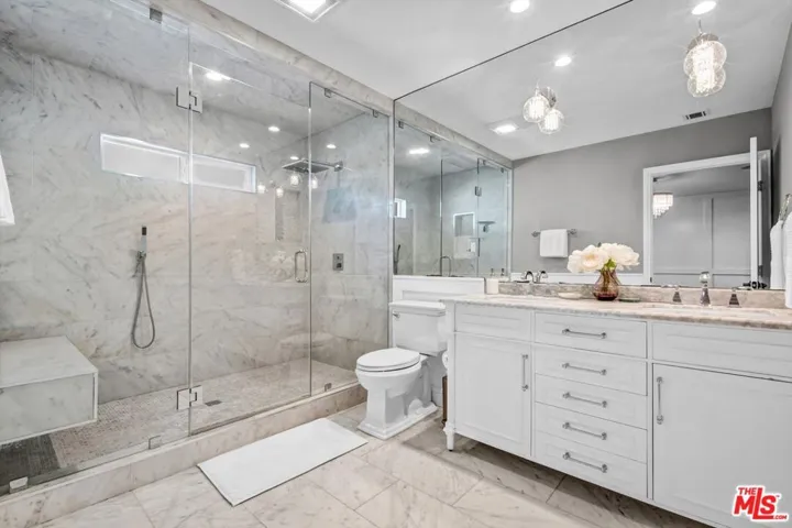 12233 Malone Street, Los Angeles, California 90066