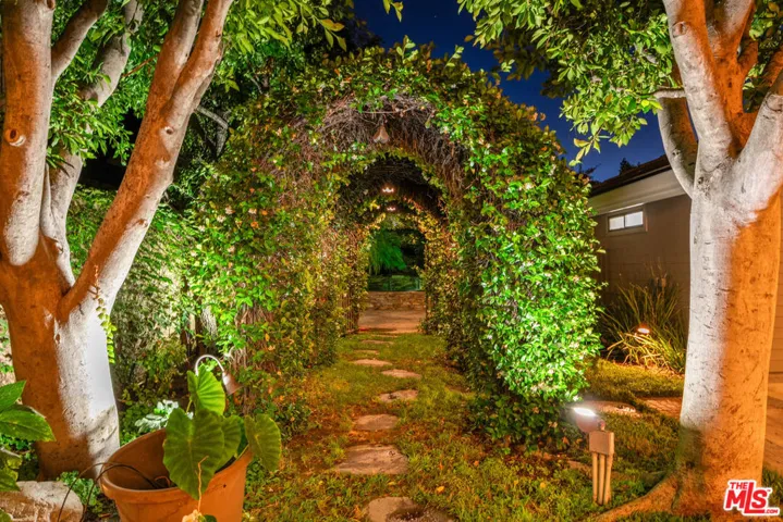 19234 Mayall Street, Los Angeles, California 91324