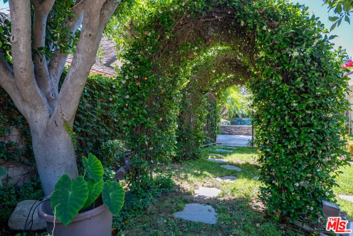 19234 Mayall Street, Los Angeles, California 91324