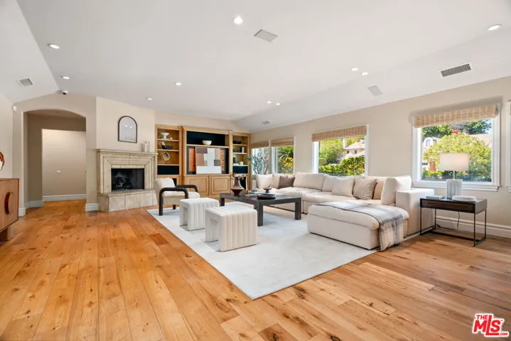 19234 Mayall Street, Los Angeles, California 91324