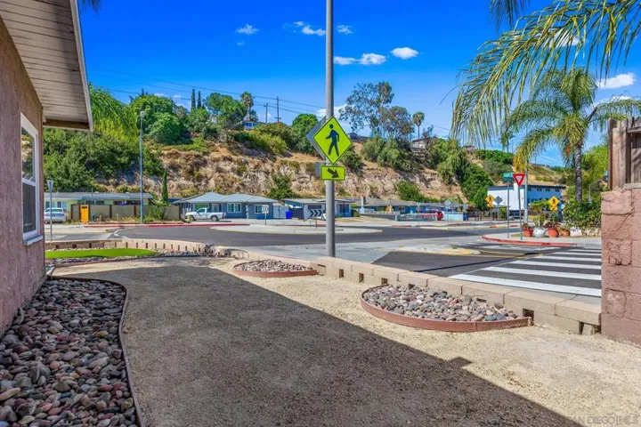 6062 Streamview, San Diego, California 92115