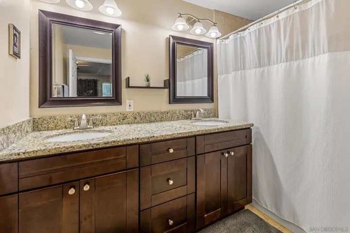 6062 Streamview, San Diego, California 92115